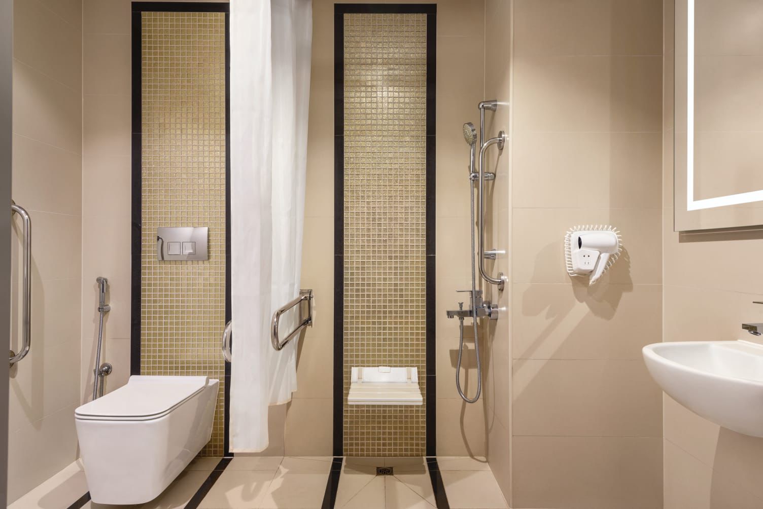 RAMADA AL QASR OTEL Galeri Görseli